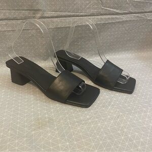 Svegan Squared Heeled Mule Sandal in Black 39